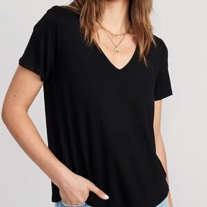 Old navy v-neck black shirt